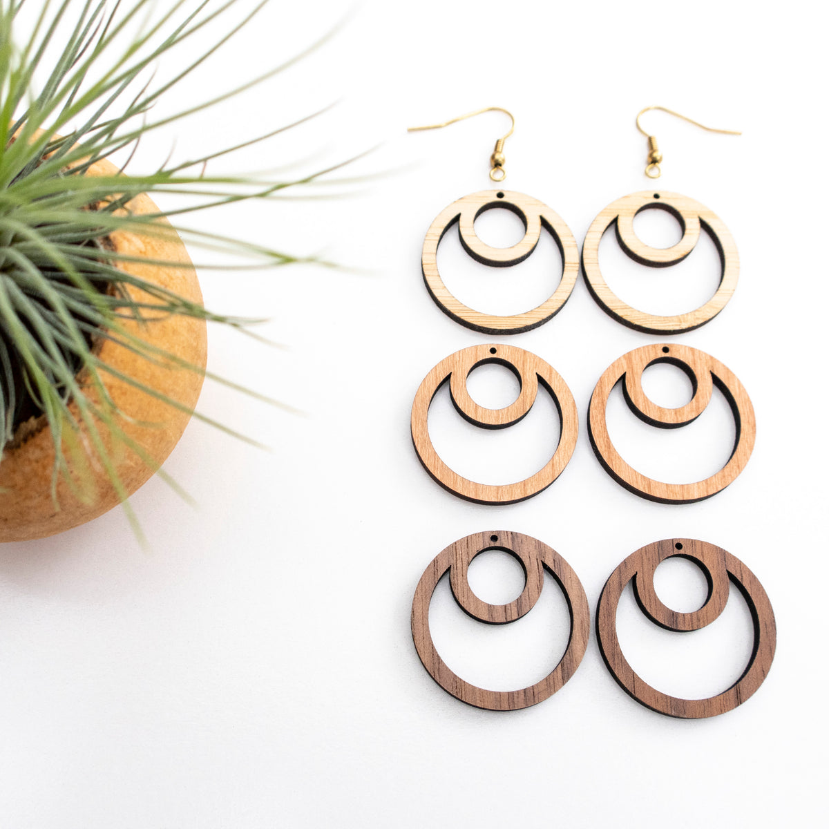 Earring Macrame Frames CHARLOTTE Pair